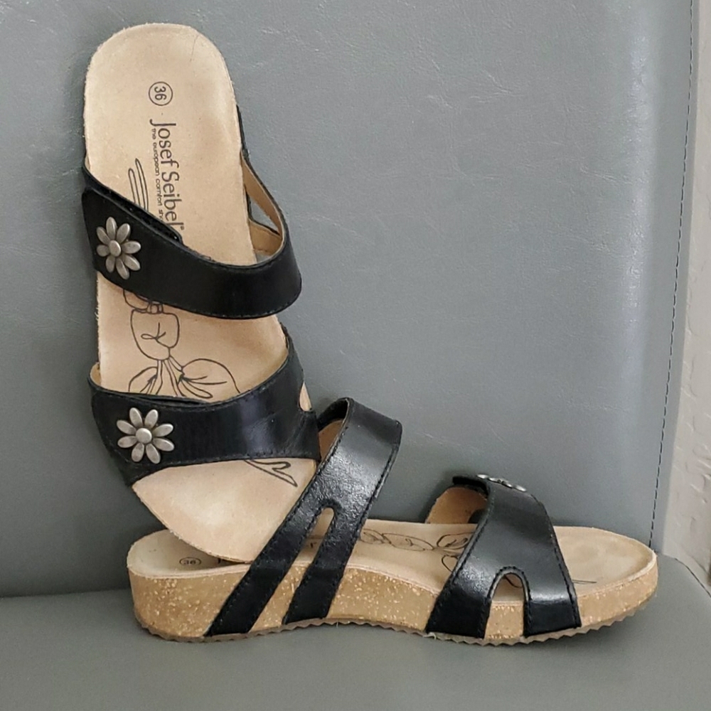Josef Seibel slip on sandals
